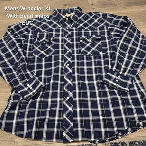 Wrangler Men's Navy Checkered Button-Down Shirt